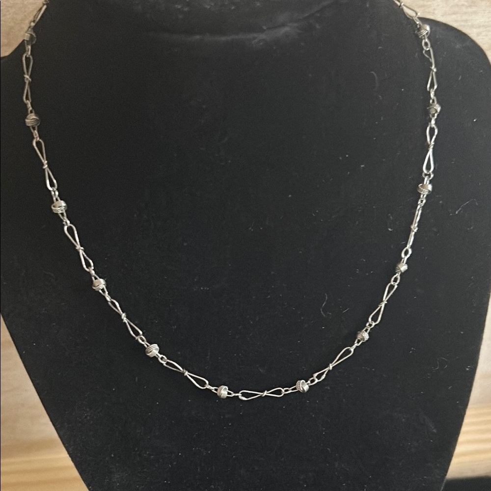 Elegant Silver Chain Necklace